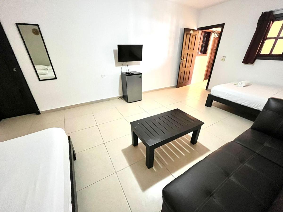 We Playa Hotel Playa del Carmen Exterior foto